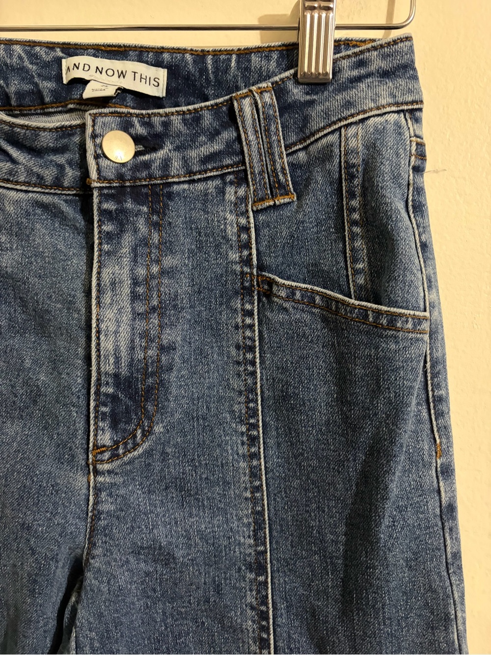Women’s Straight Leg Denim Jeans - Blue - Picture 5 of 11